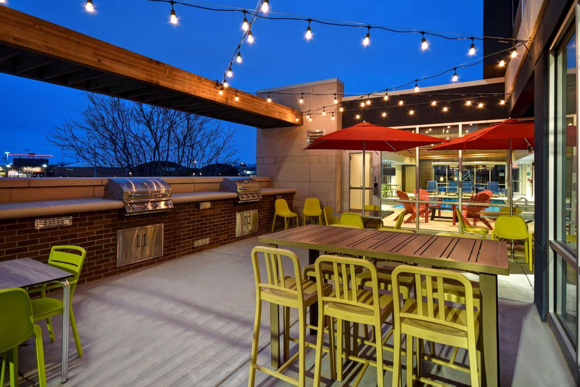 Home2 Suites Wichita Downtown Delano, Ks Экстерьер фото